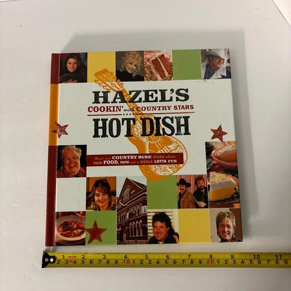 Hazel's Cookin' with Country Stars Cookbook Hardcover 2001 Garth Brooks Dolly